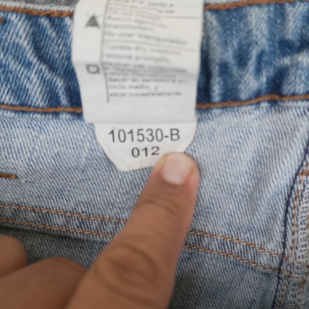 Carhartt Jeans Womens 12/30 Light Wash Blue WB160 Relaxed Straight Leg Denim - Picture 11 of 12
